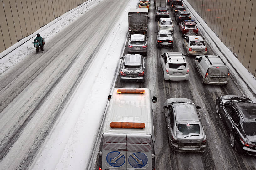 Автострахование попало в аварию