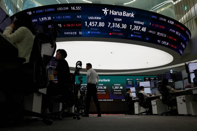 Bloomberg: Южная Корея стала шестым по размеру фондовым рынком мира